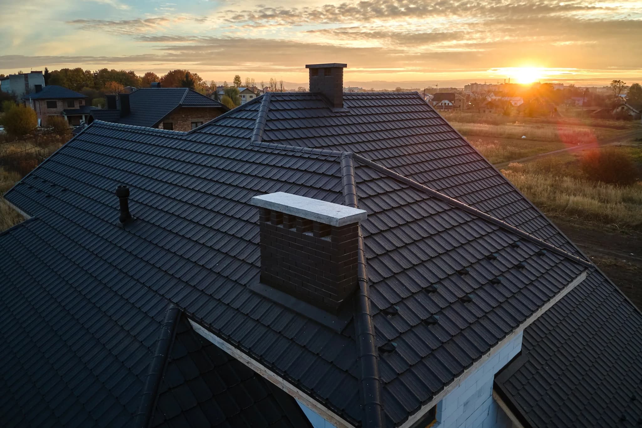 Metal Roofing Calgary Contractors with 15+ Years Experience – Construct Vision Corp