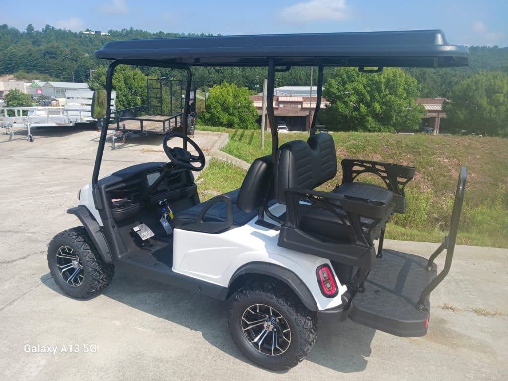 What to Look for When Buying Street Legal Golf Carts
