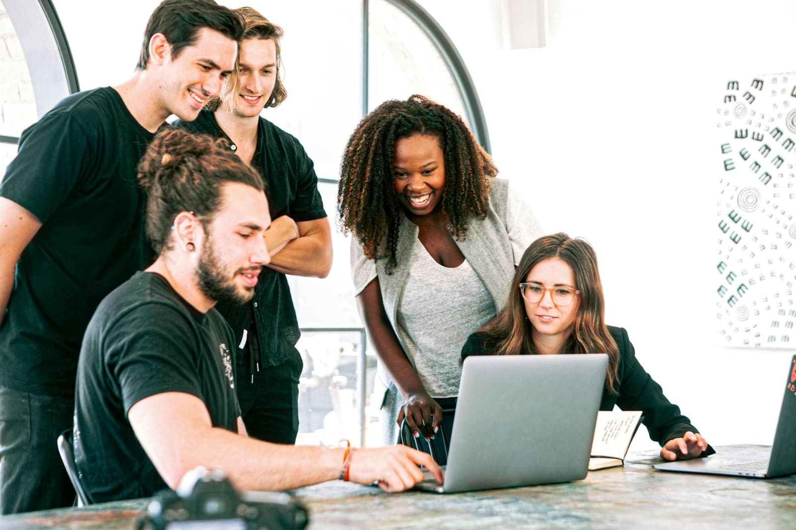 Choosing the Right Google Ads Agency for Better Conversions