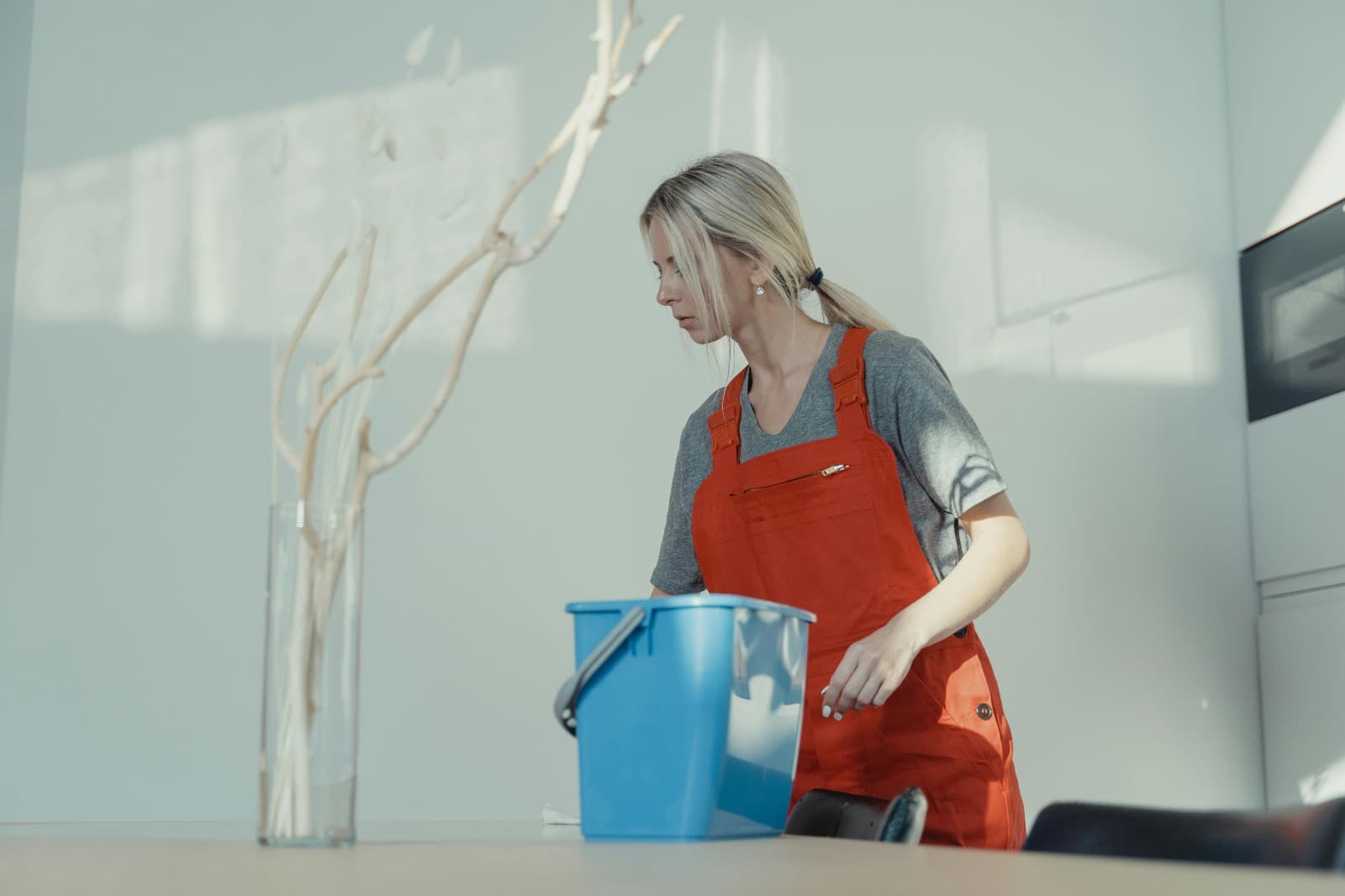 Premium Cleaning Services Calgary for Busy Households