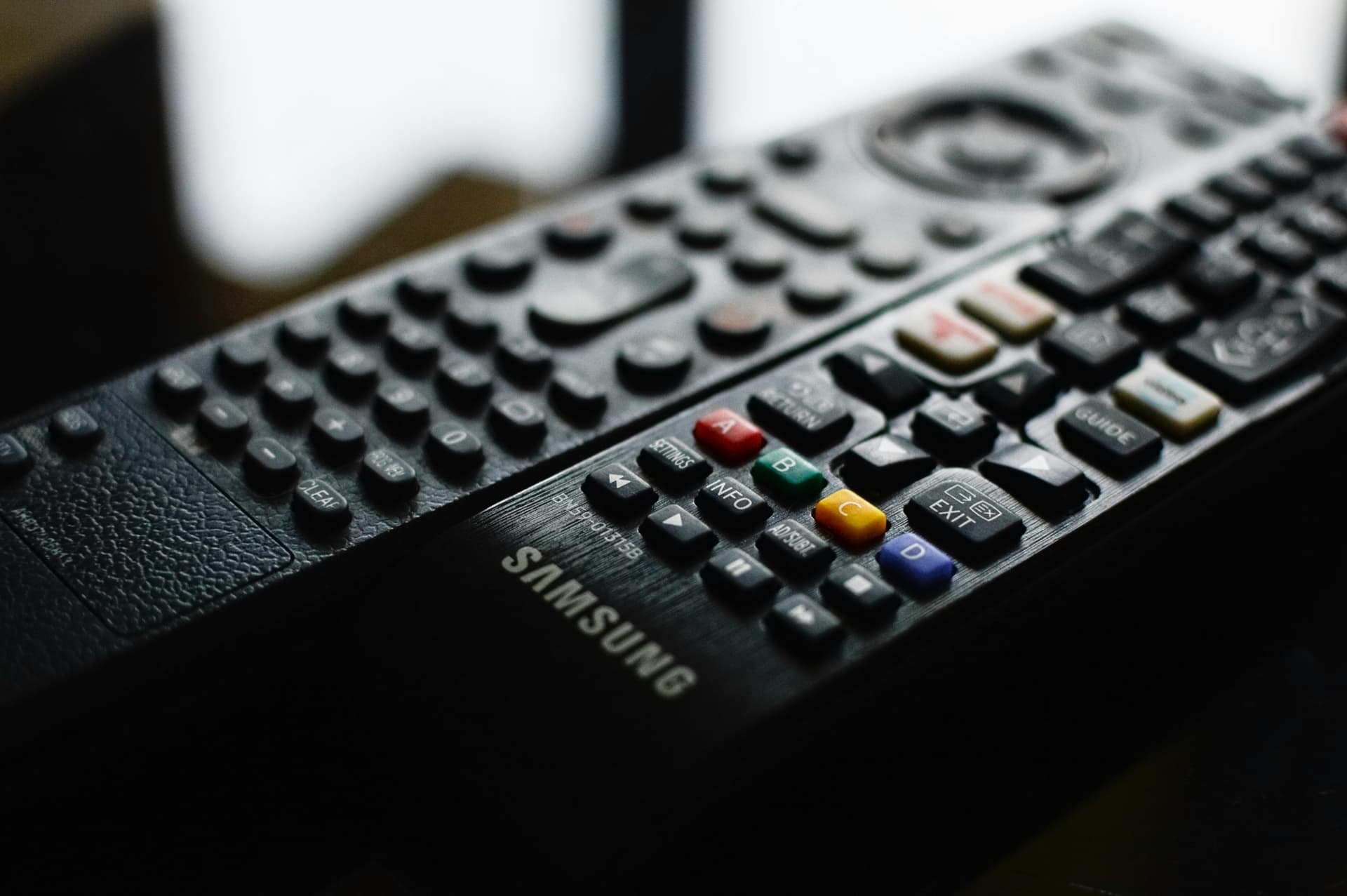 Samsung BN59-01358D Fernbedienung kaufen – original Ersatzteil bei Boughts GmbH