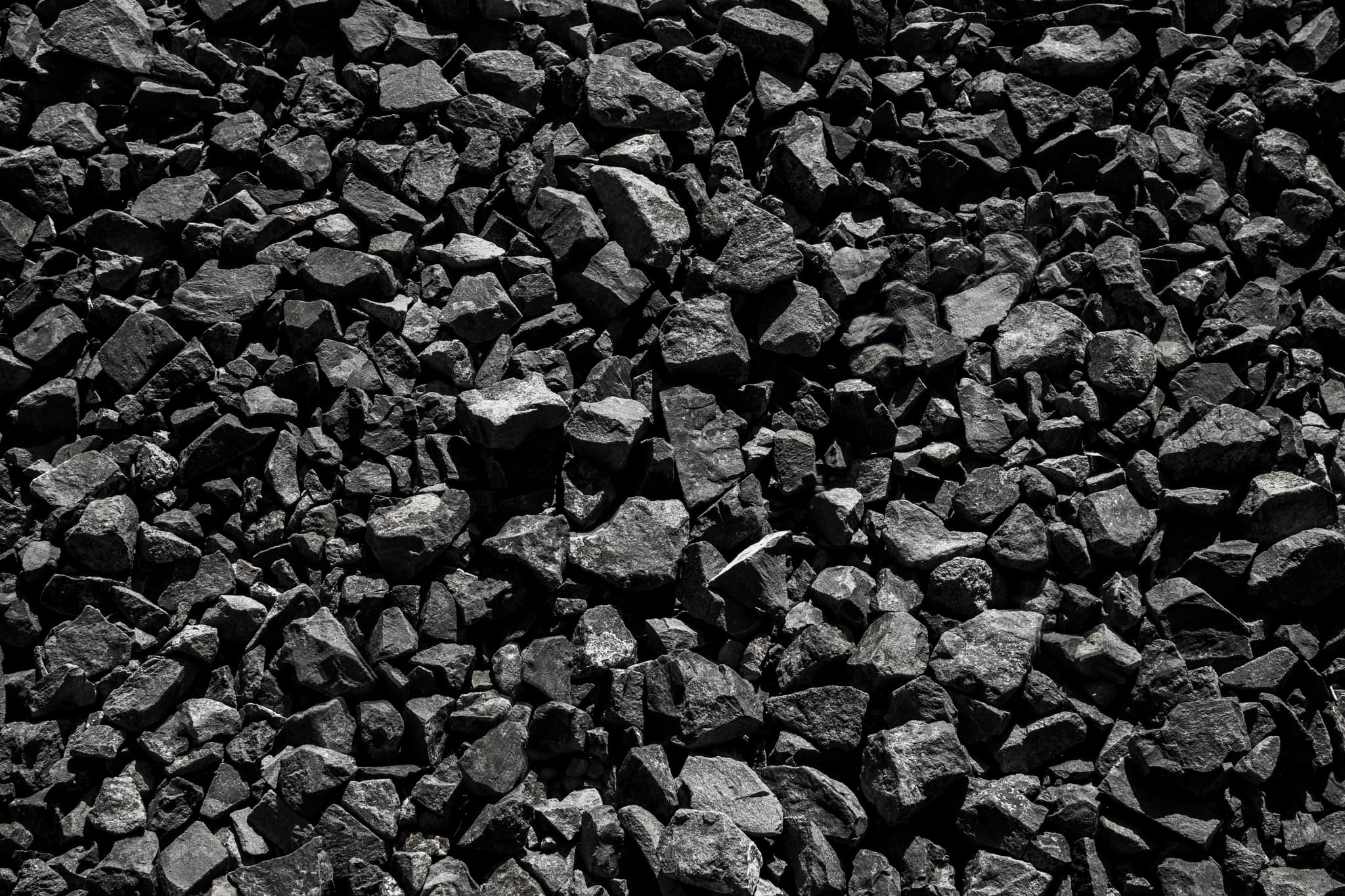 High-Quality Charcoal for Consistent Performance