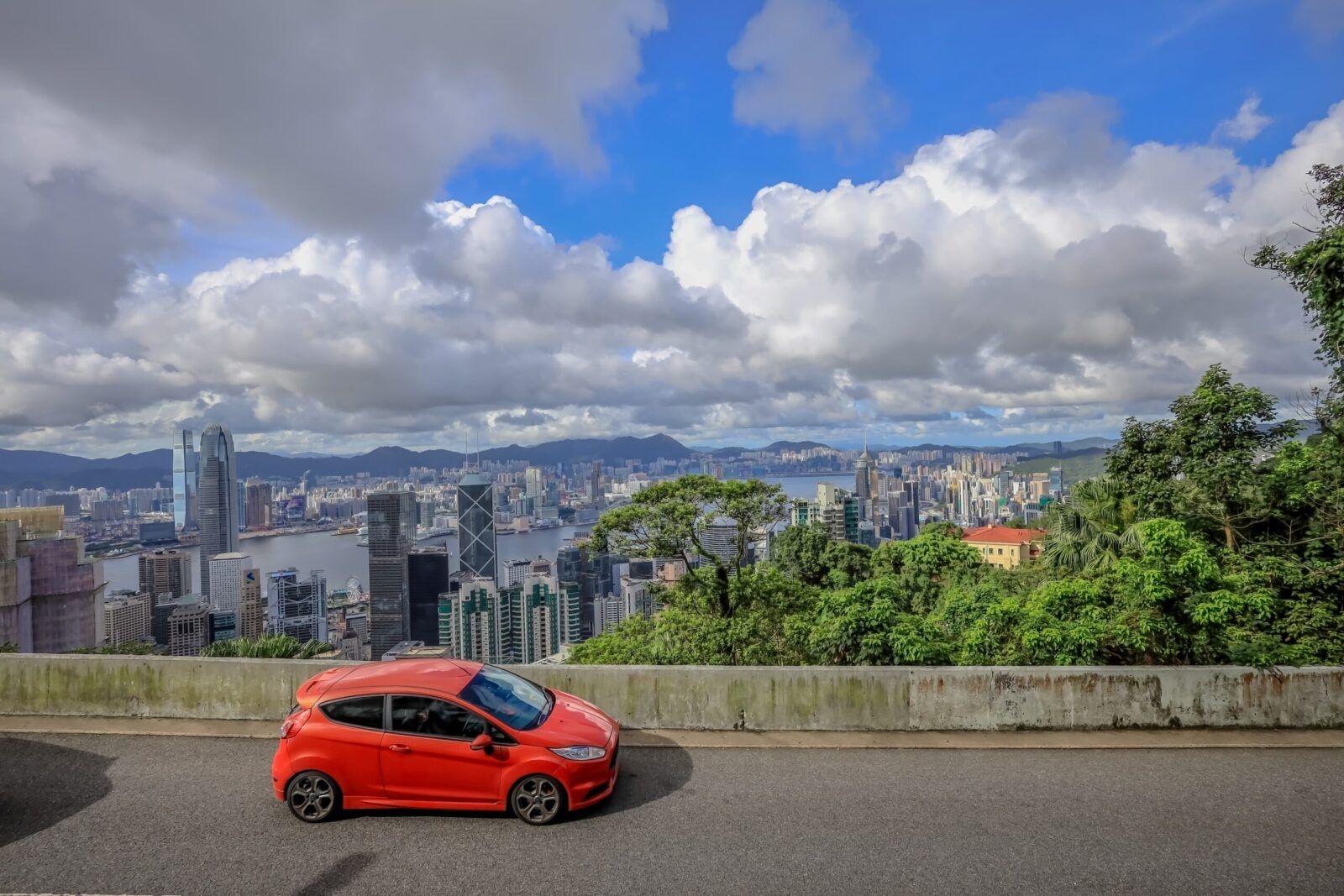 Luxury Hong Kong to Shenzhen Car Service for VIP Travelers