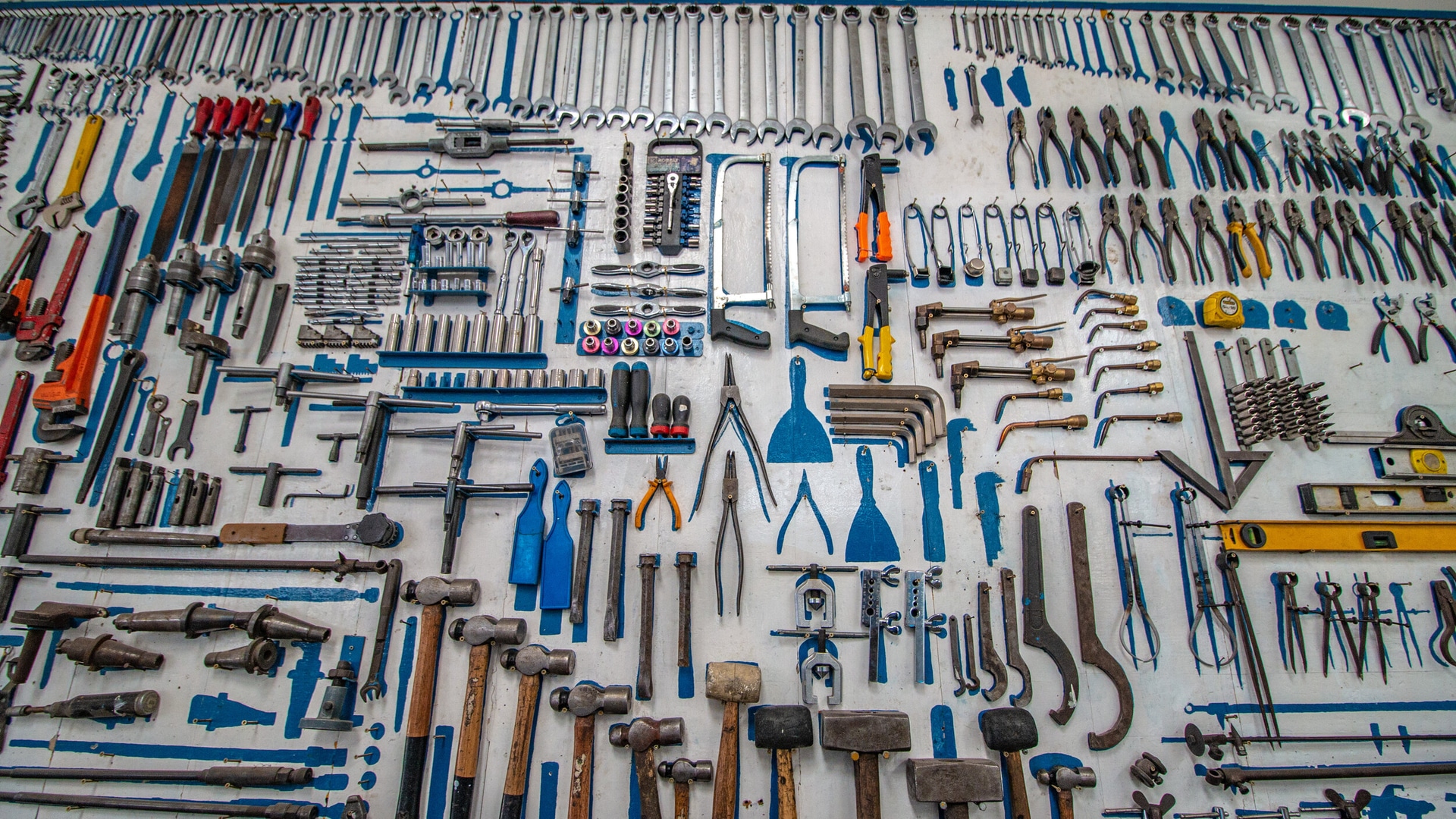 GARVEE: Outdoor, Gardening, and Plumbing Tools for Professionals