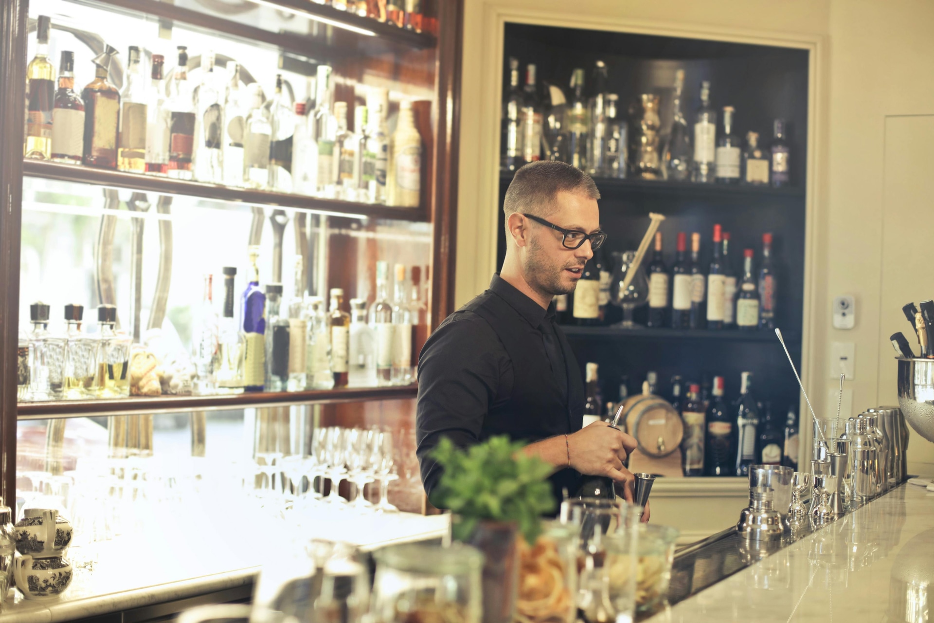 Make Every Celebration Memorable with Mobile Bar Service Hire
