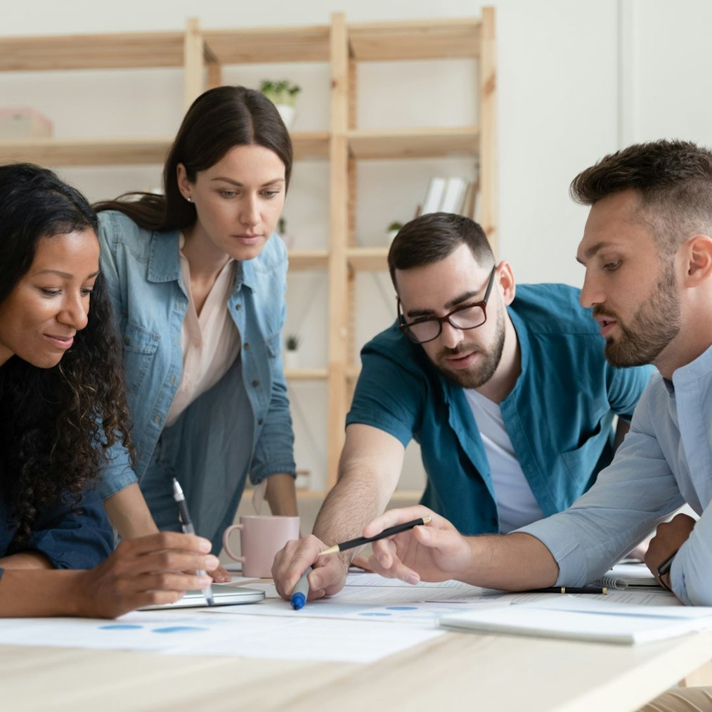 Competitive Intelligence Tools That Give You an Edge