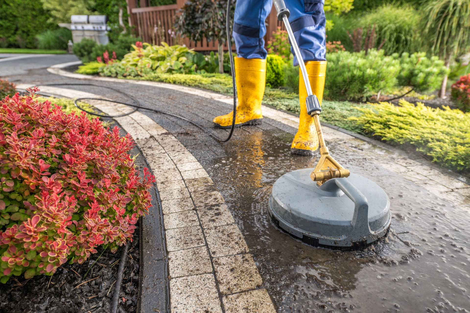 Pressure washing near me – Mr Clean Quick Scheduling and Affordable Rates