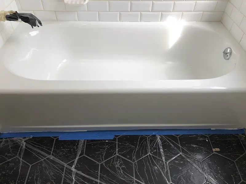 Expert Bathtub Refinishing & More in Northwest Indiana: Restoring Your Tub to Perfection