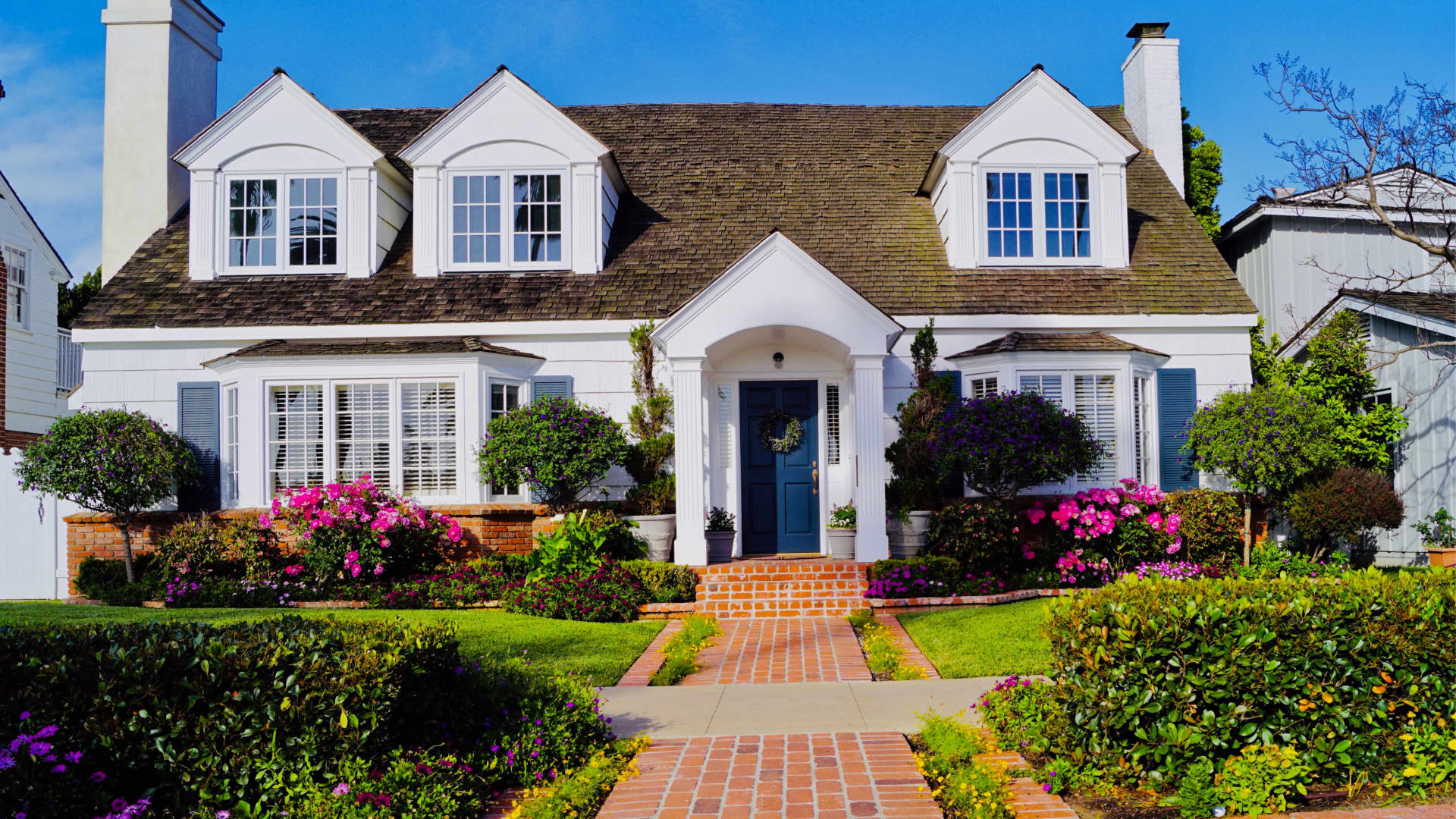 We Buy Houses and Make Selling Simple and Stress-Free