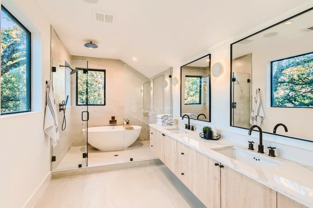 Elegant Showers UK with Sleek Glass Designs