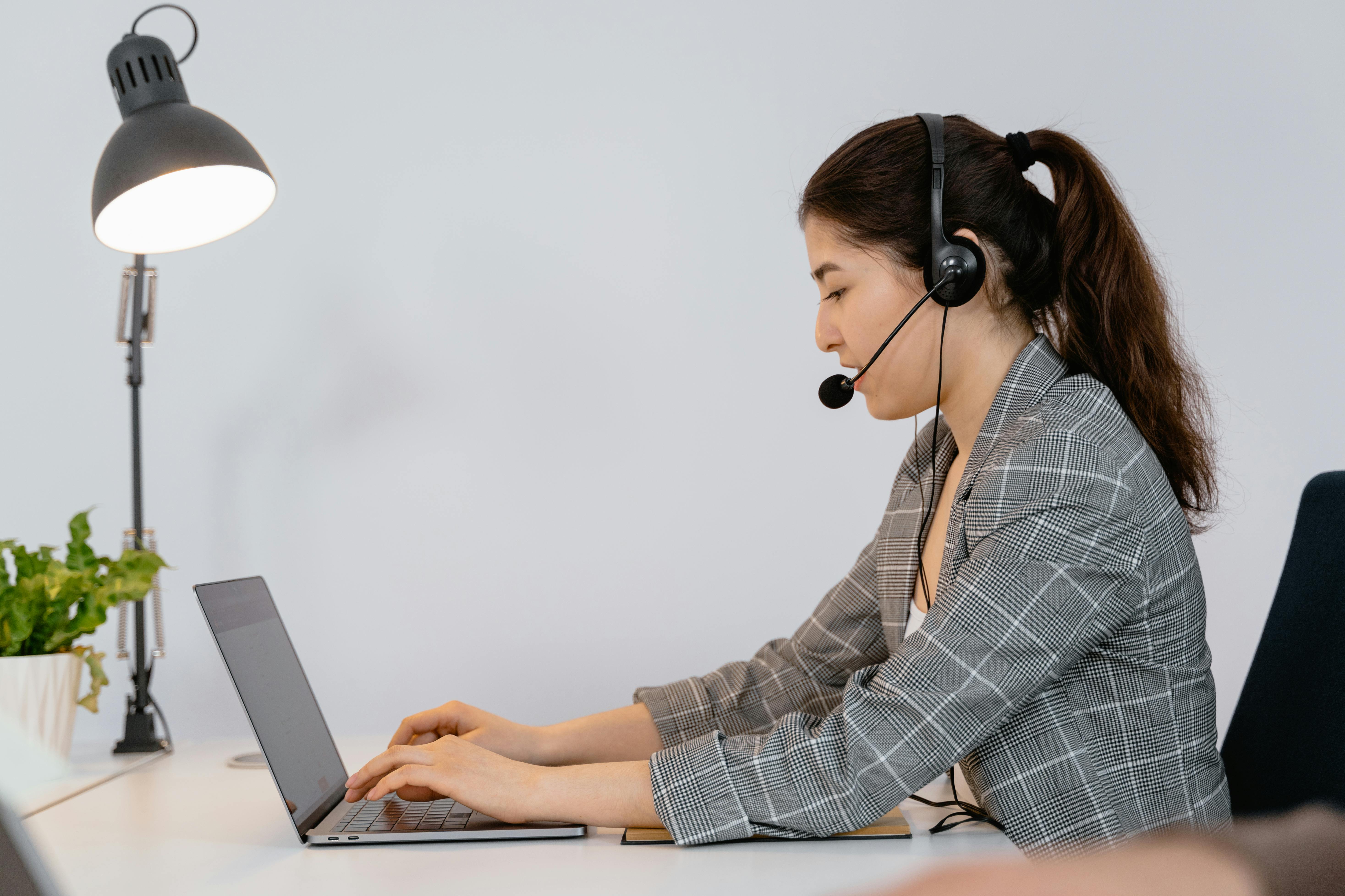 Common Challenges in Workplace Safety Communication and How to Solve Them