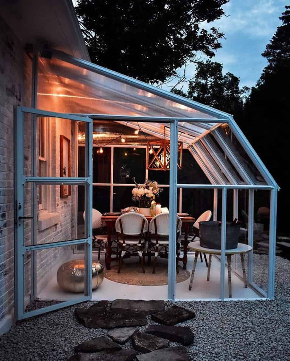 The Solarium That Brings the Outdoors Inside in Every Season