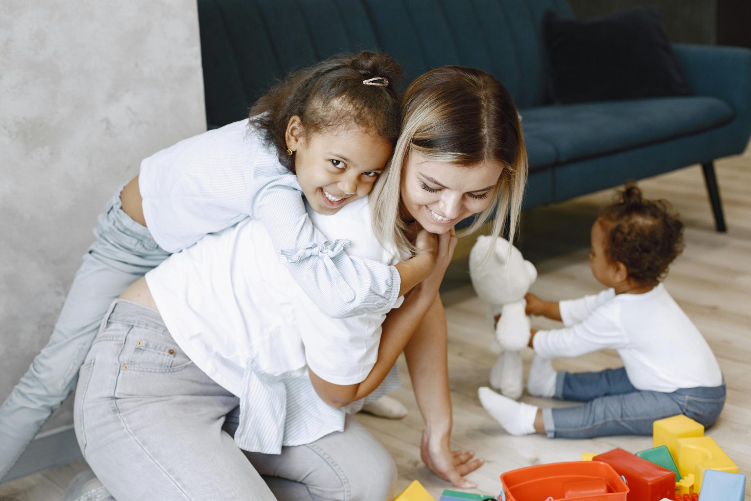 How to Hire a Nanny in Abu Dhabi Using Yaya Middle East — The UAE’s #1 App