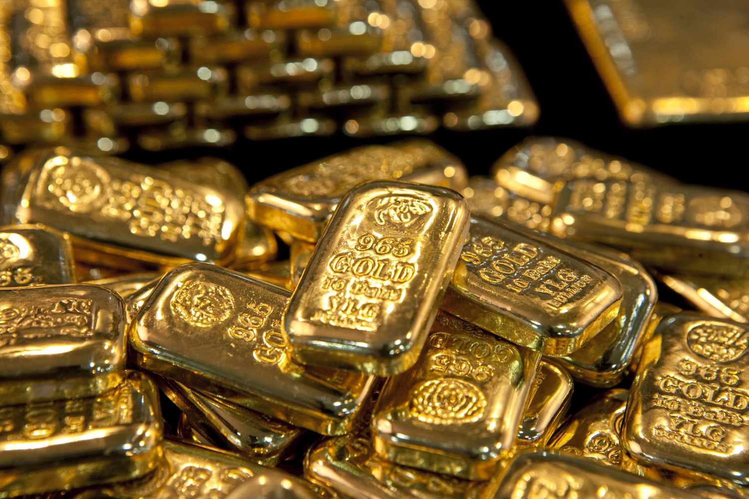 Gold Buyers’ Guide: Working With Verified Global Suppliers