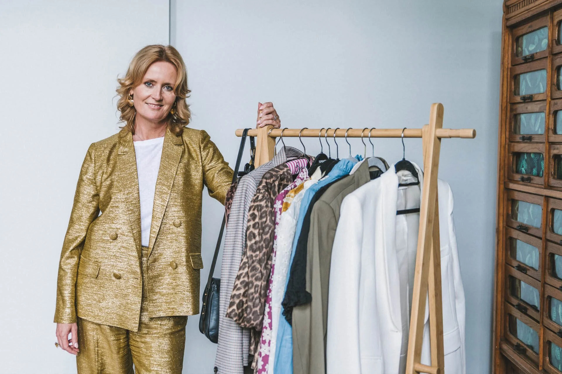 The Ultimate NYC Wardrobe Stylist Guide: Curating Chic, Confident Looks for Modern Women