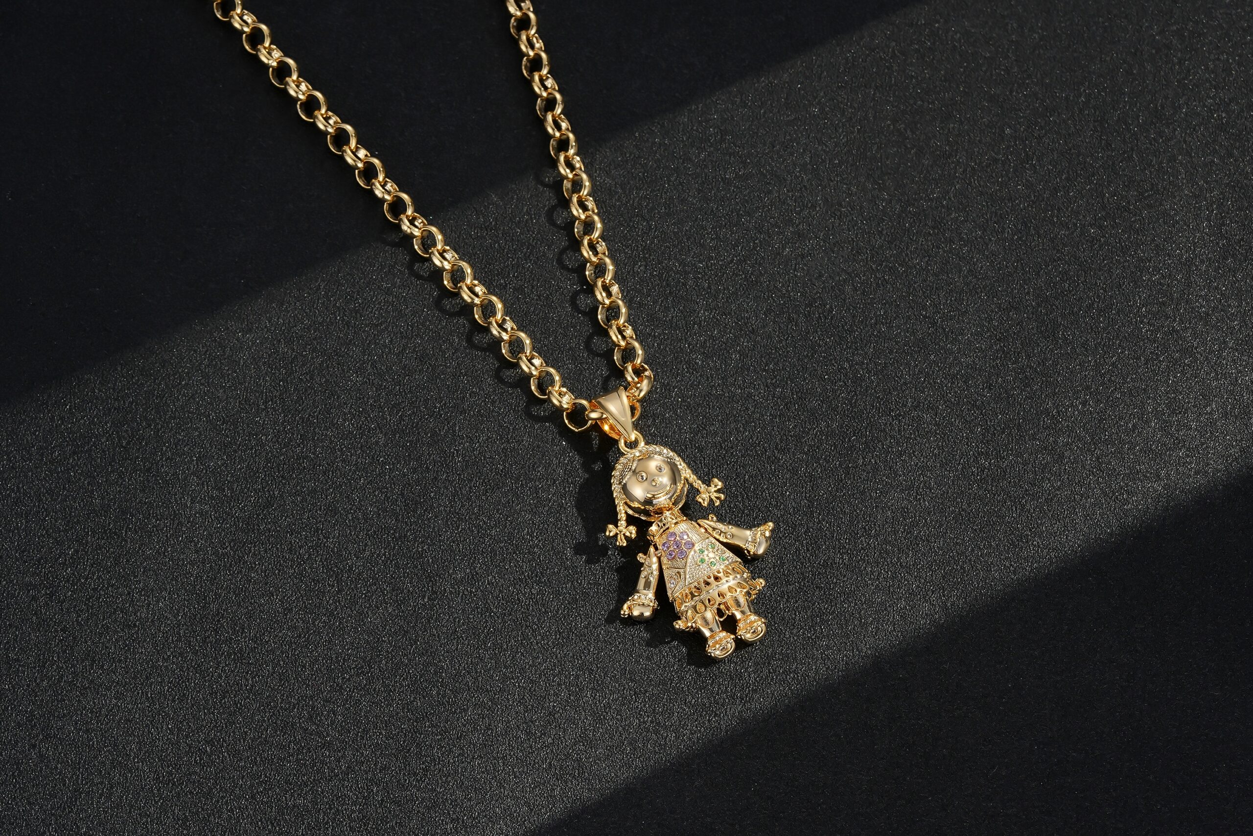 Classic Gold Ragdoll necklace with Premium Finish | London Diamond Online